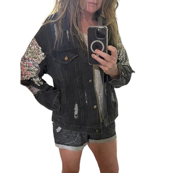 Fabrik Black Distressed Denim Embellished Jean Jacket Size Medium - Picture 3 of 13